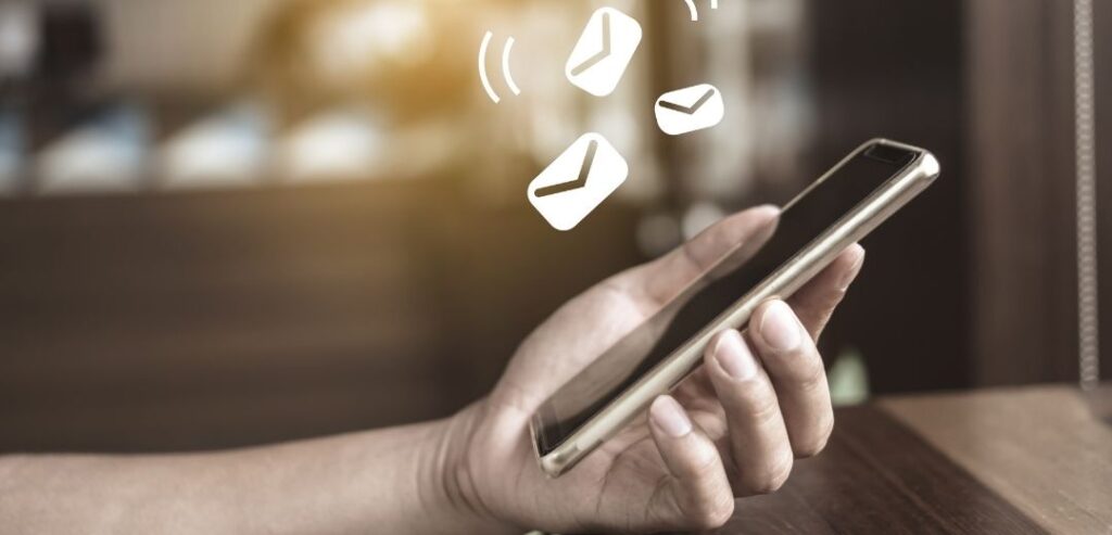 powiadomienia email i SMS